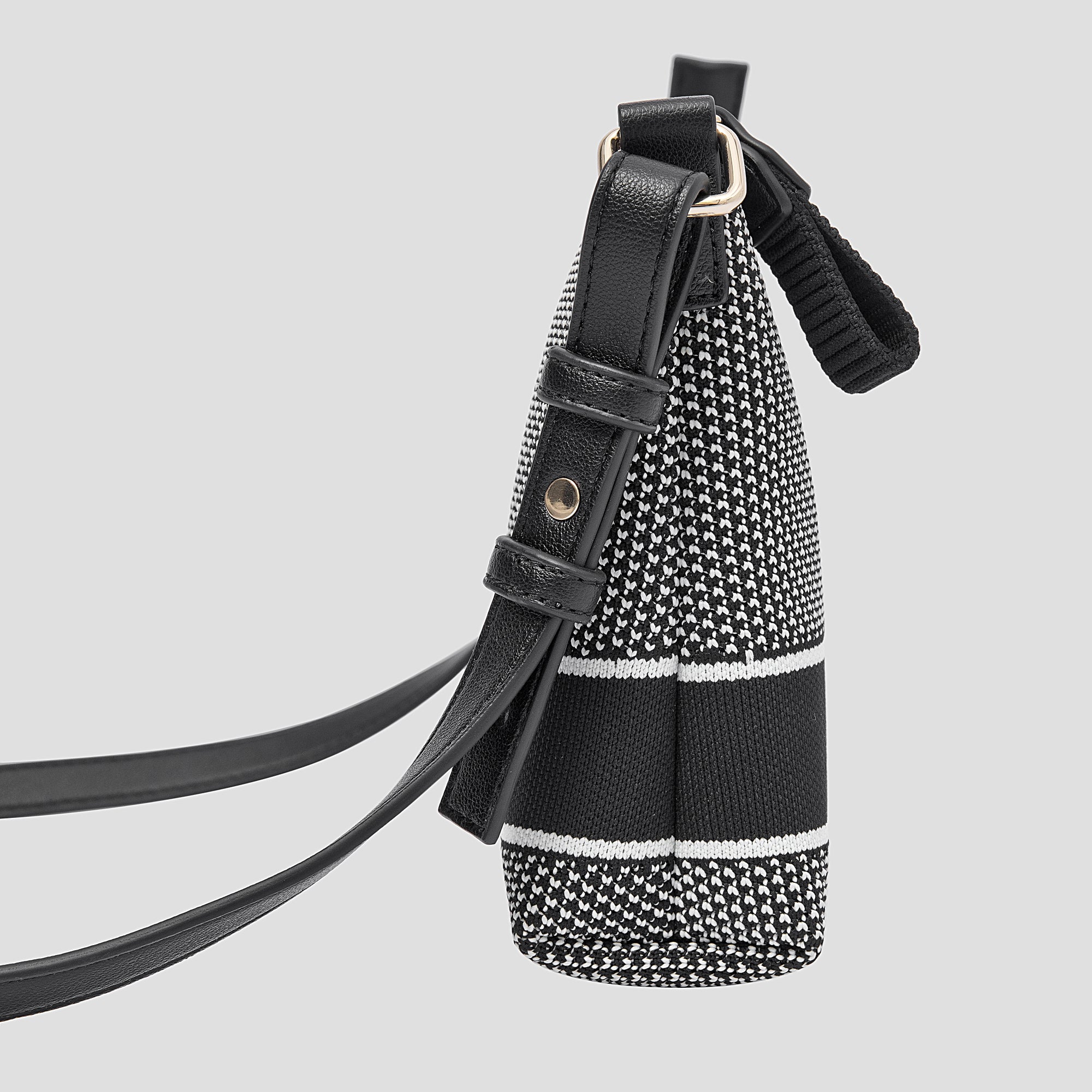CŌCŌ MELA | Minimalist Knit Bags & Accessories